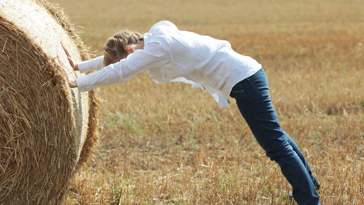 What is the Difference Between Working Hard and Working Smart?